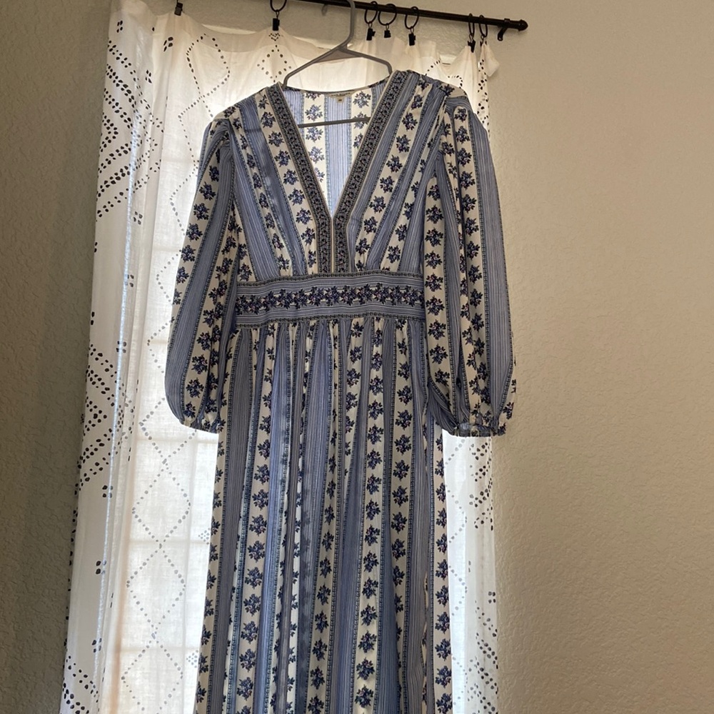 Blue dress